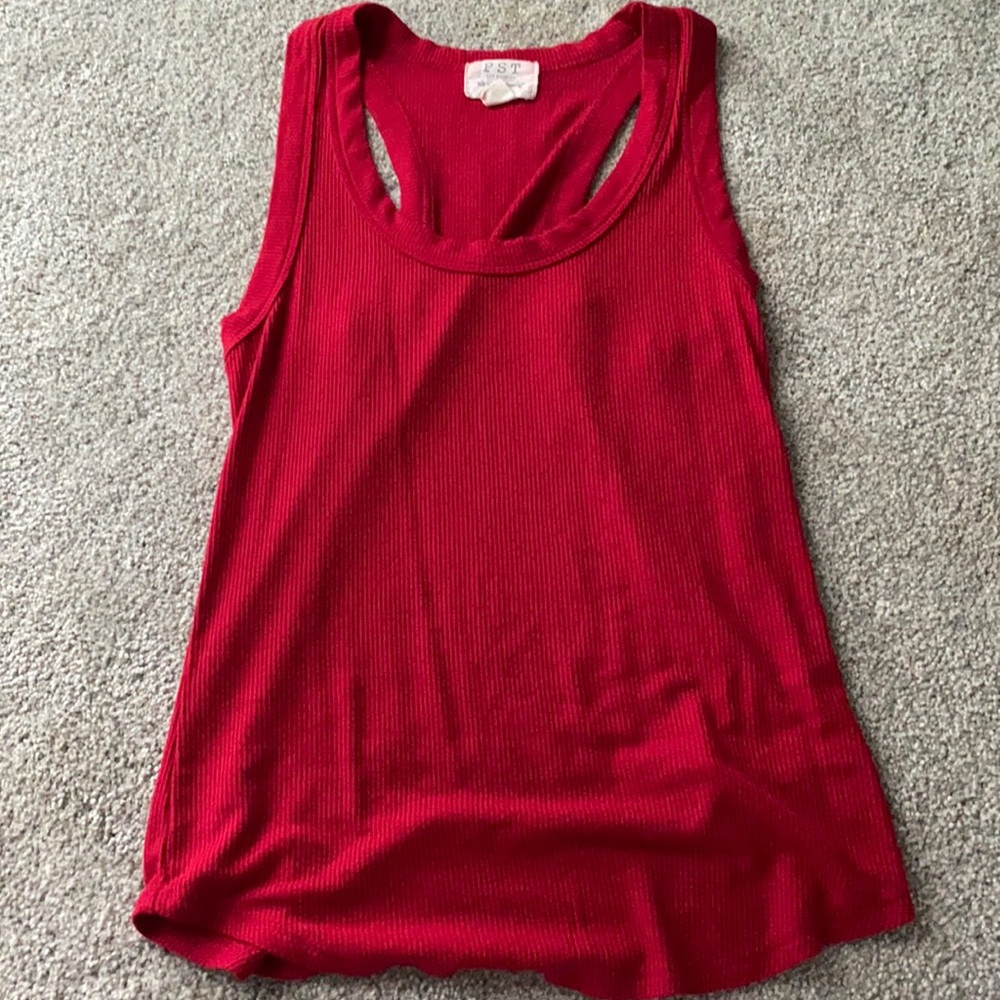 red tank top
